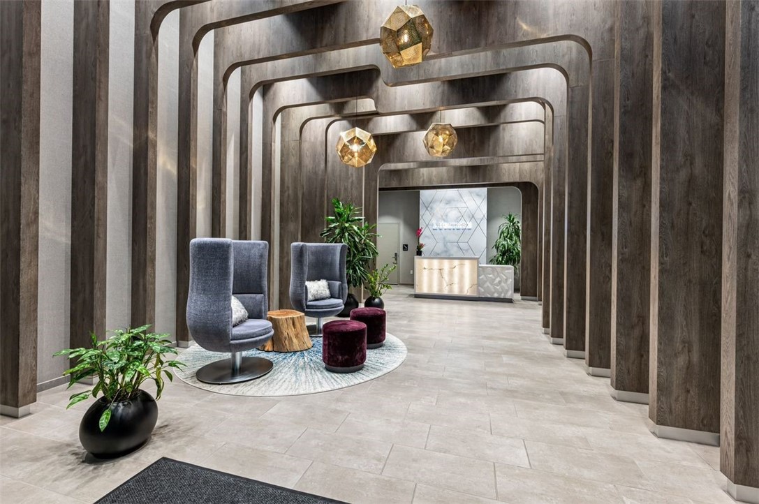 350 Oliver Avenue 908