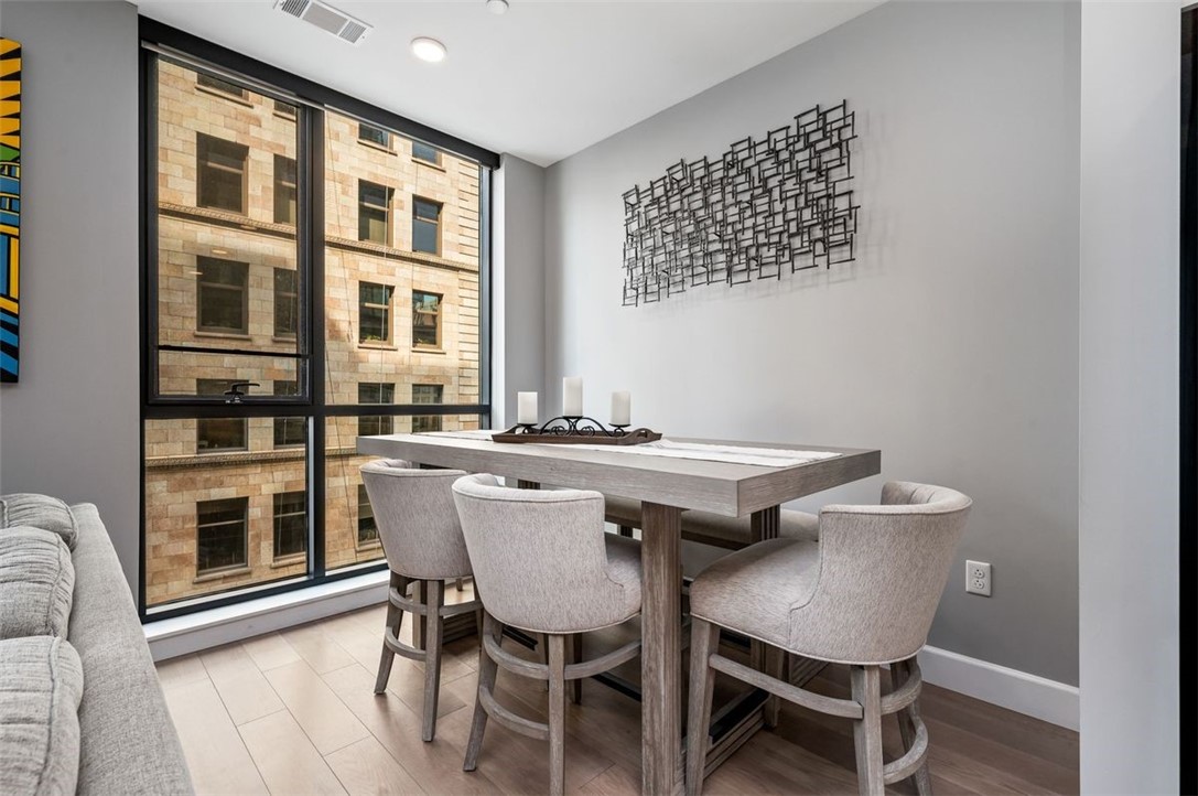 350 Oliver Avenue 908