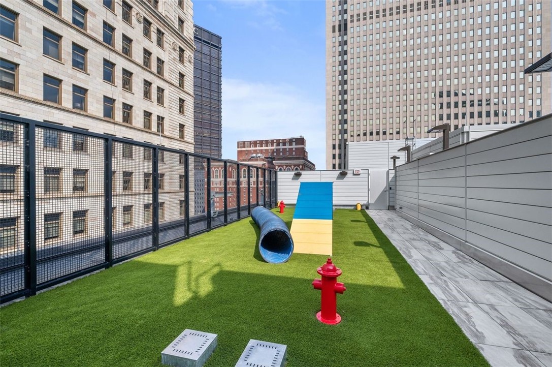 350 Oliver Avenue 908