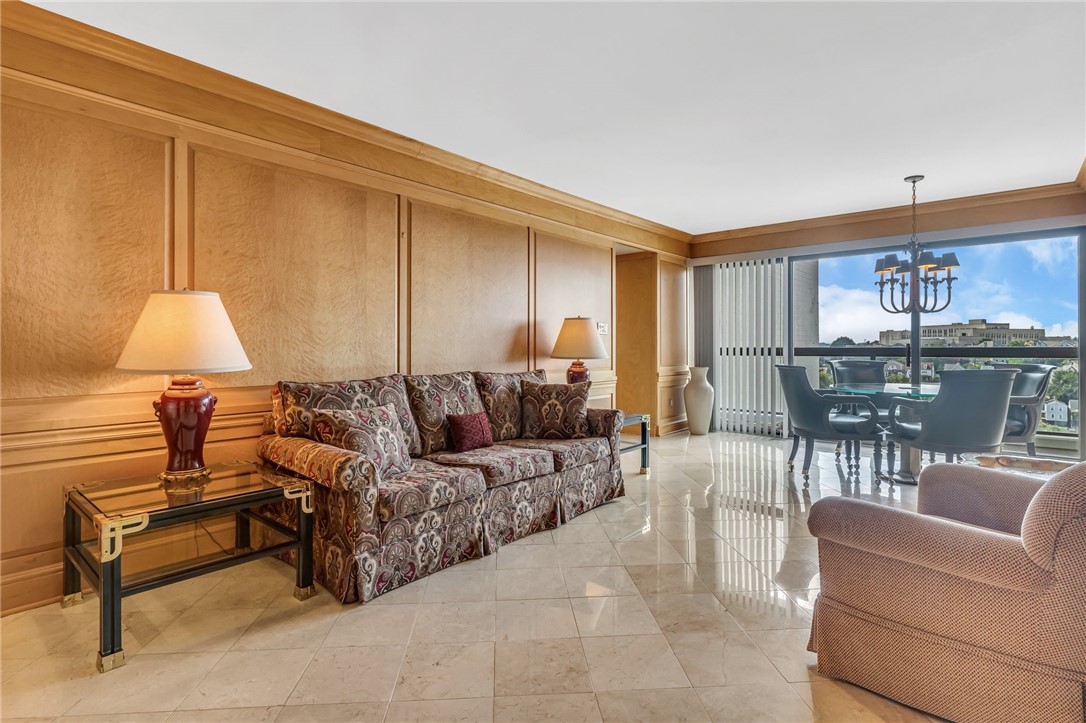 111 Grandview Ave 1203