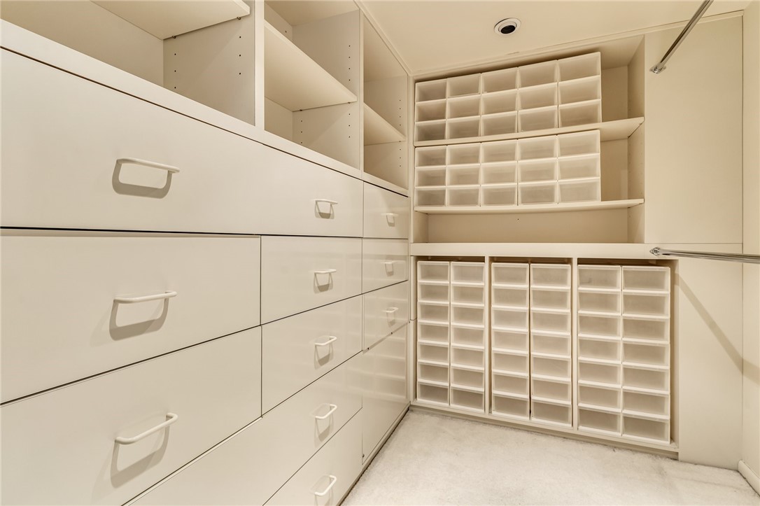 111 Grandview Ave 1203