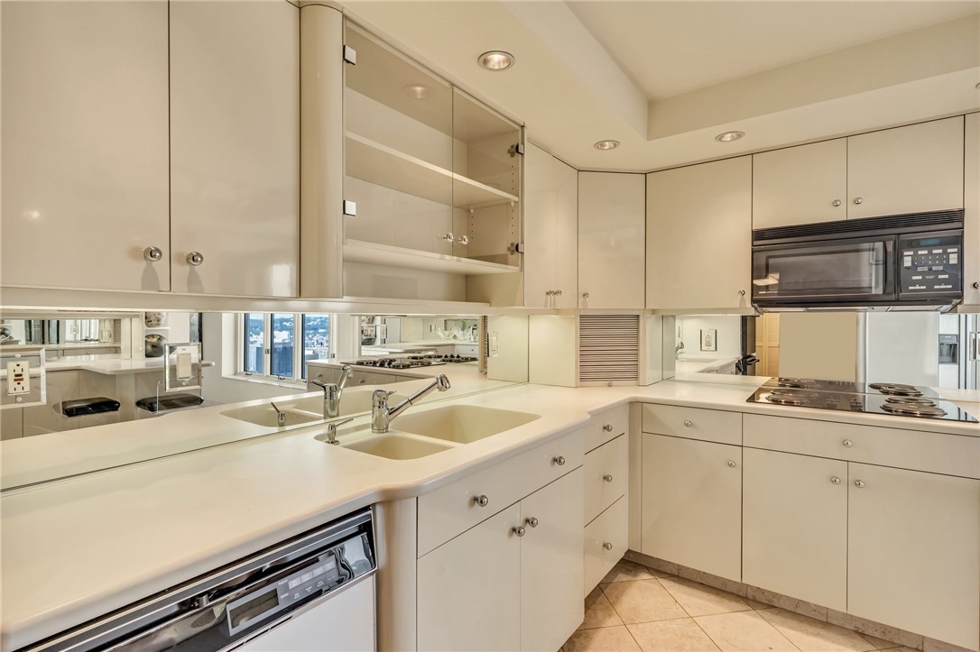 111 Grandview Ave 1203