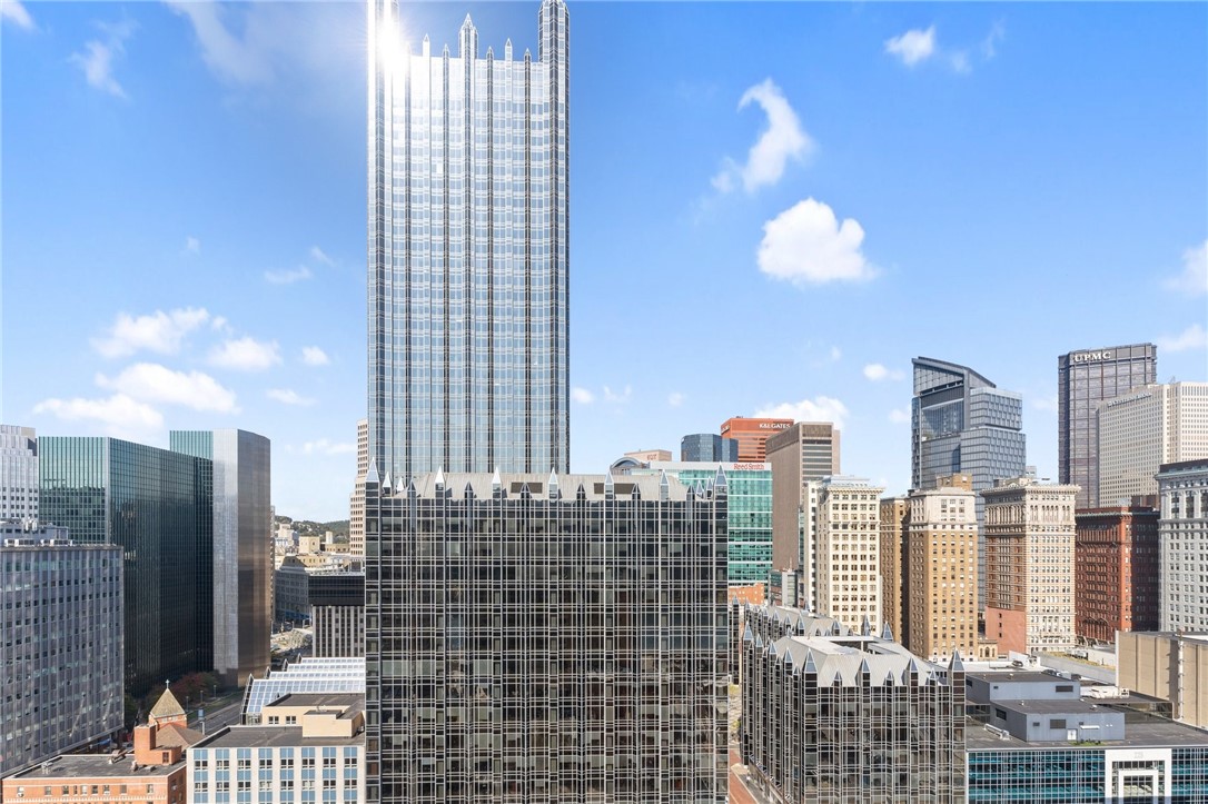 151 Fort Pitt Blvd 1704