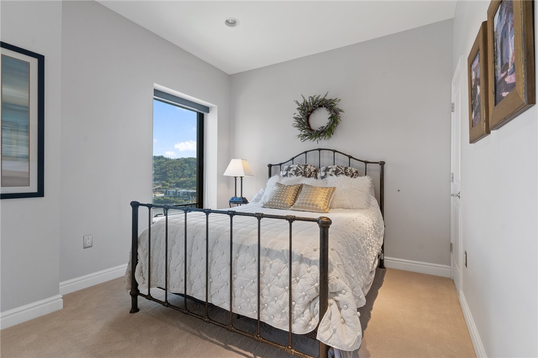 151 Fort Pitt Blvd 1704