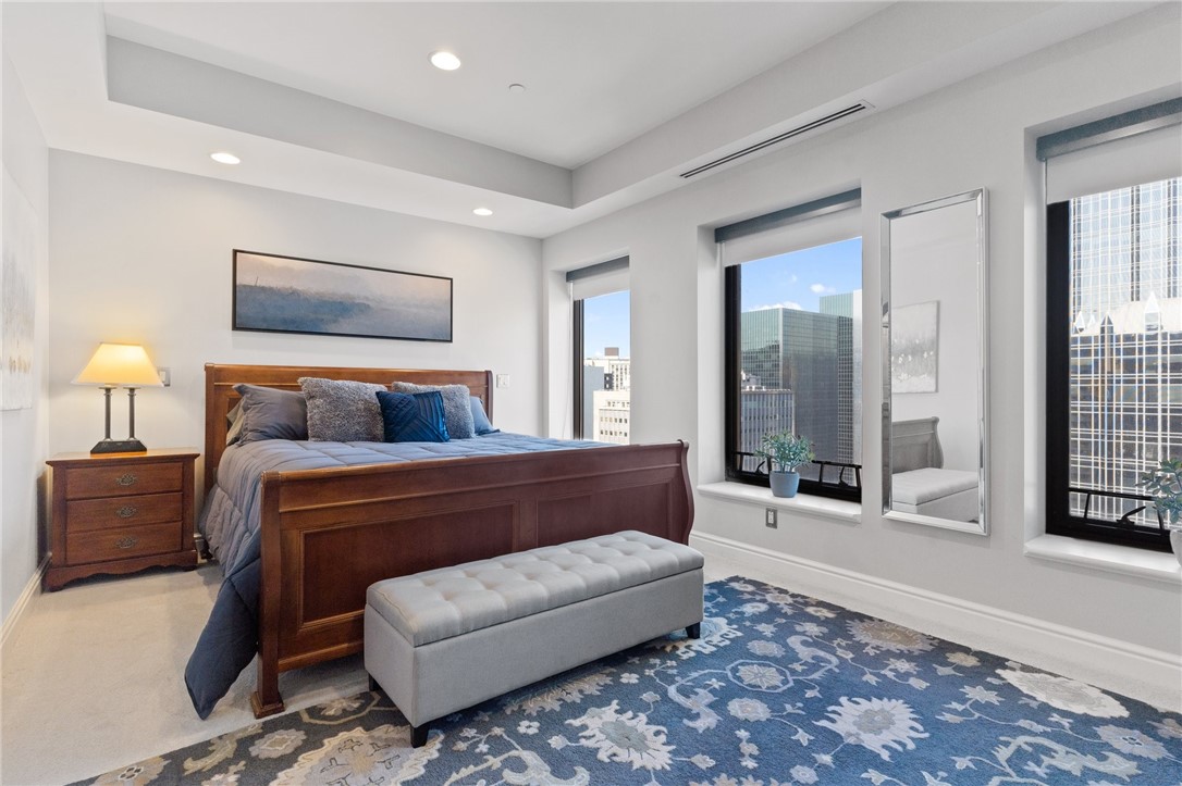 151 Fort Pitt Blvd 1704