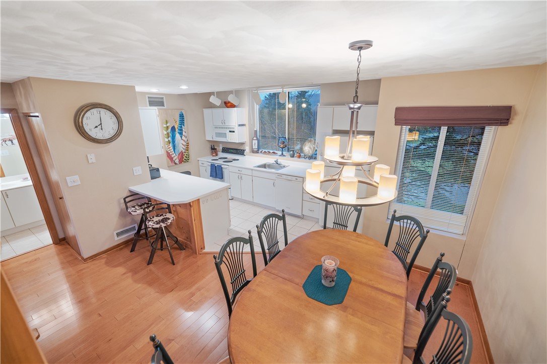 8061 Meadowridge Drive