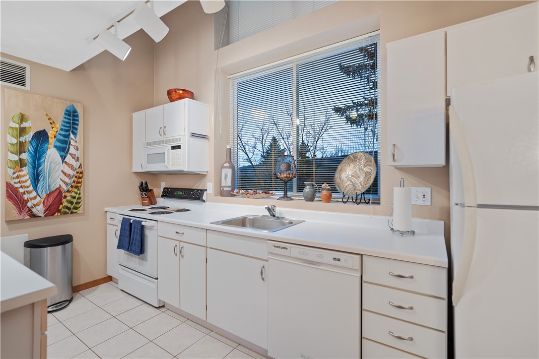 8061 Meadowridge Drive