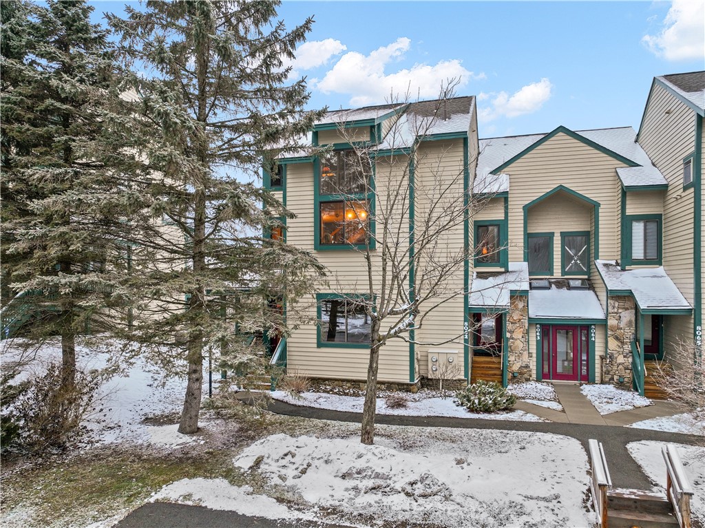 8061 Meadowridge Drive