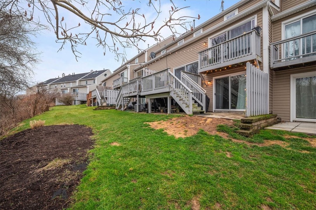 2633 Hunters Point Drive