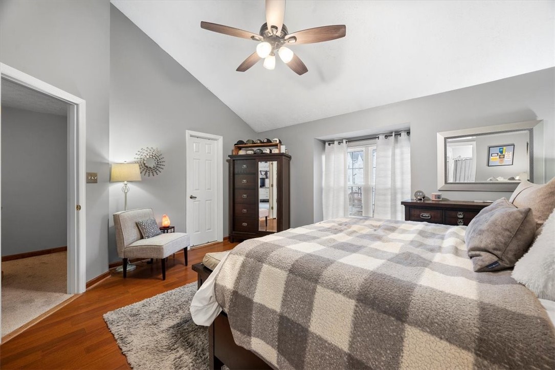 2633 Hunters Point Drive