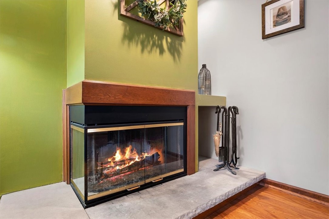 2633 Hunters Point Drive