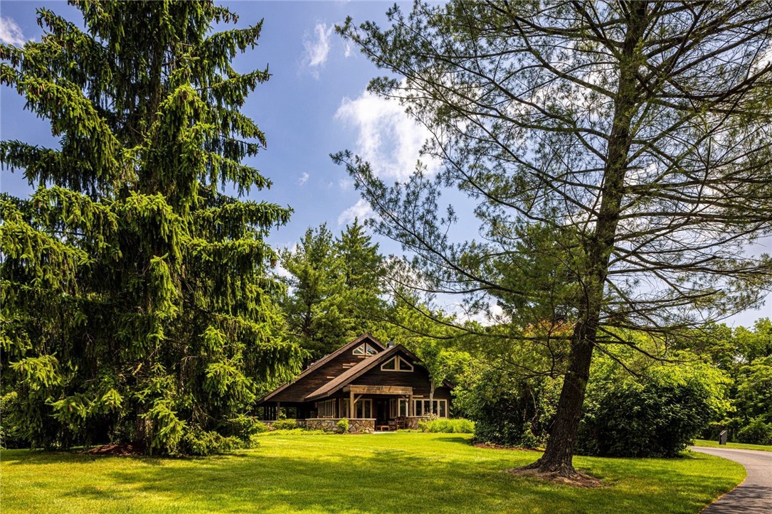 1442 Coraopolis Heights Road