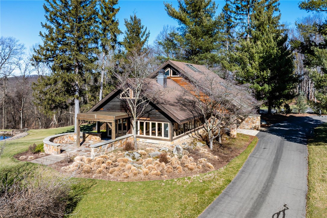 1442 Coraopolis Heights Road