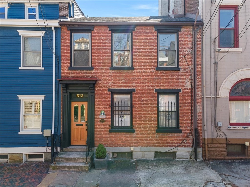 613 Avery St