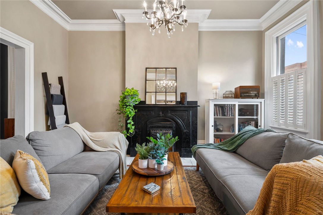 1610 Buena Vista Street