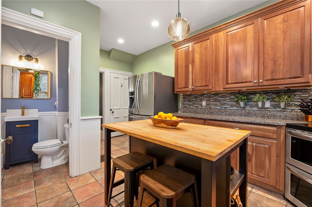 1610 Buena Vista Street