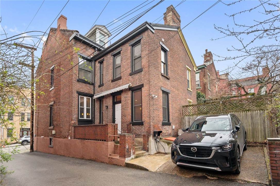 1610 Buena Vista Street