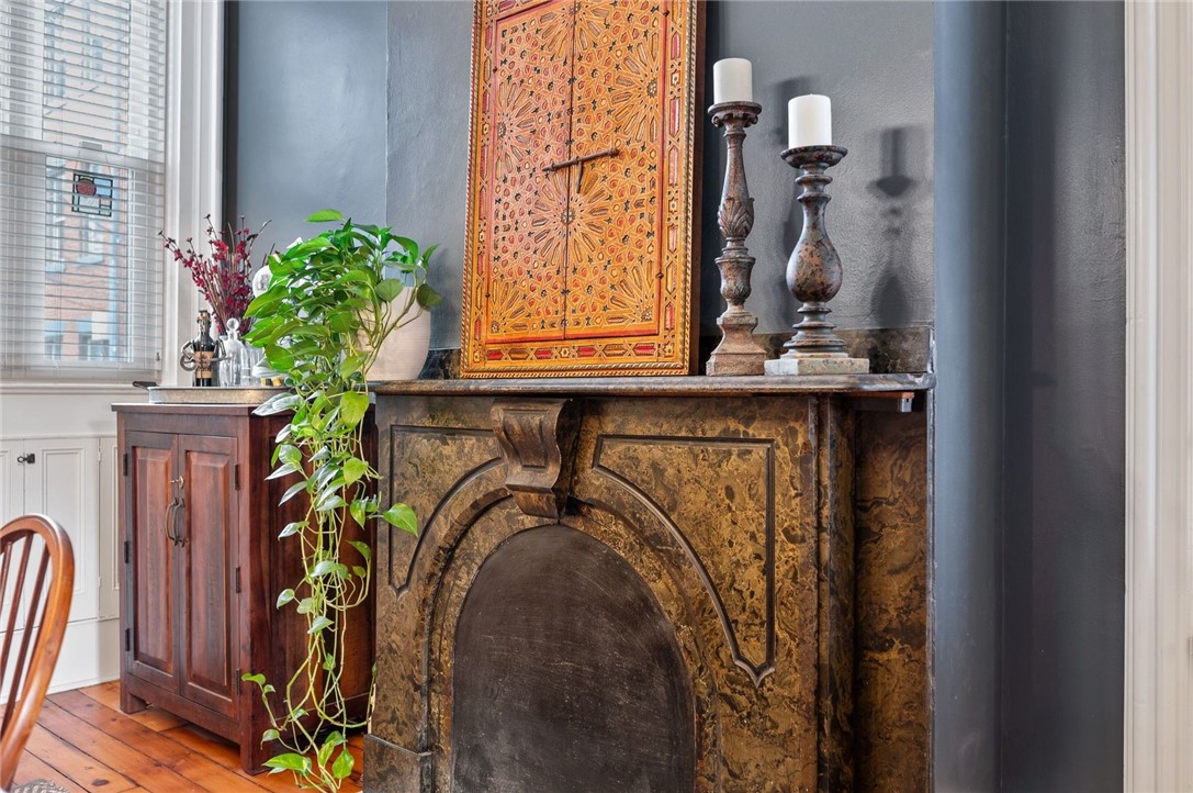 1610 Buena Vista Street