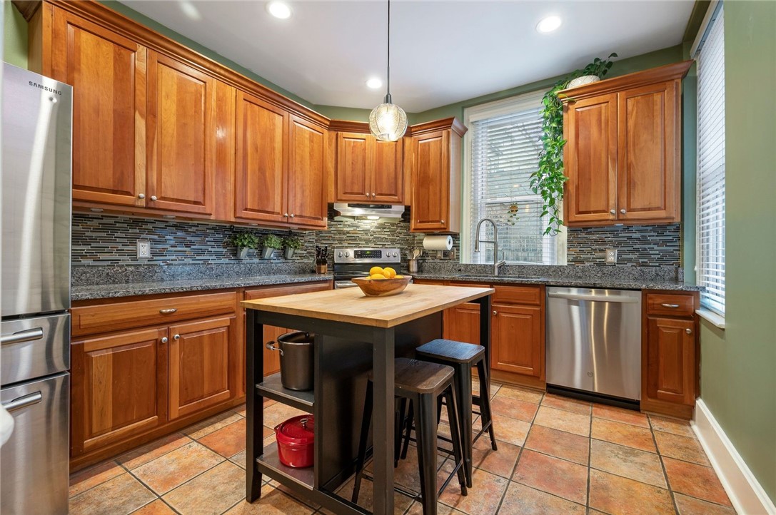 1610 Buena Vista Street