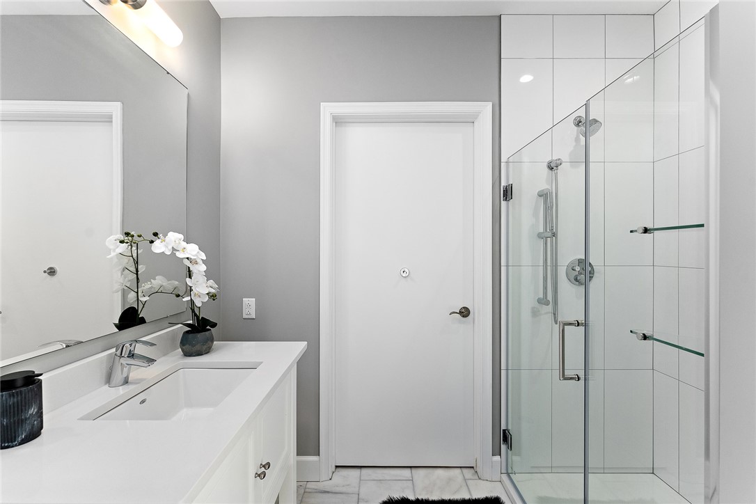 350 Oliver Avenue 801