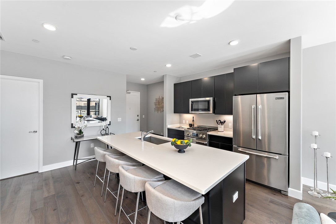 350 Oliver Avenue 801