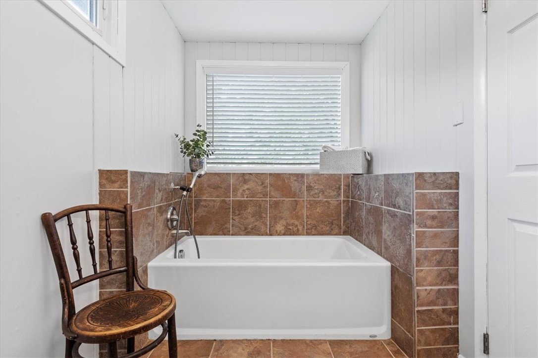 105 Rippling Brook Dr