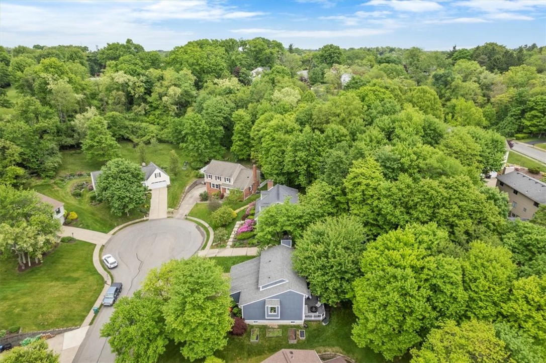 105 Rippling Brook Dr