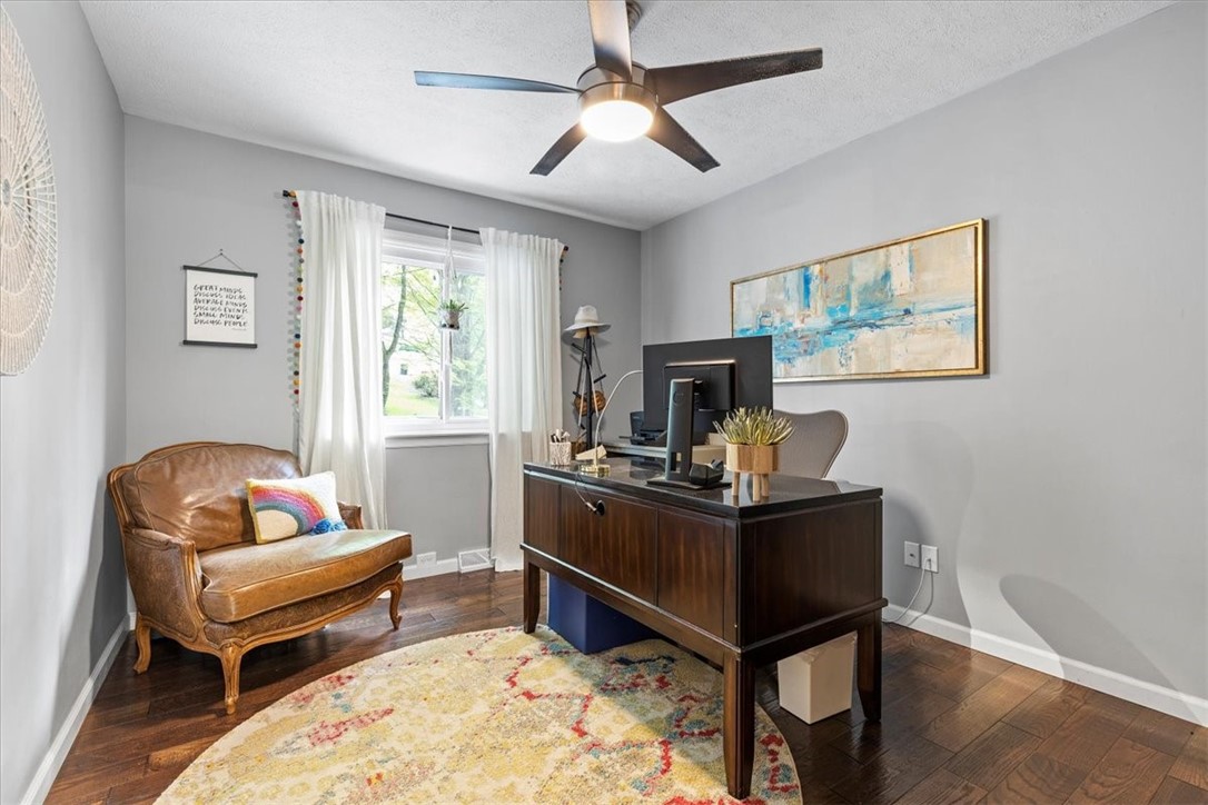 105 Rippling Brook Dr