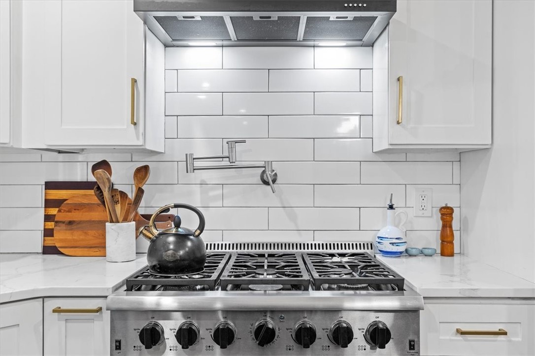 105 Rippling Brook Dr