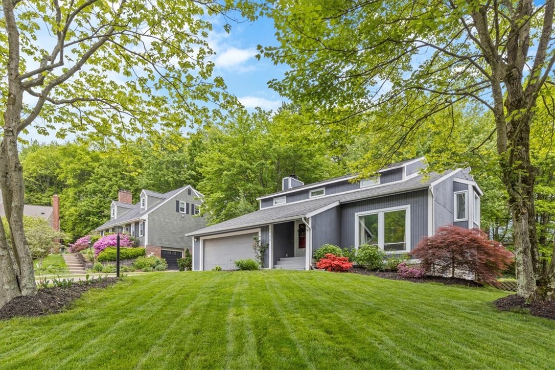 105 Rippling Brook Dr