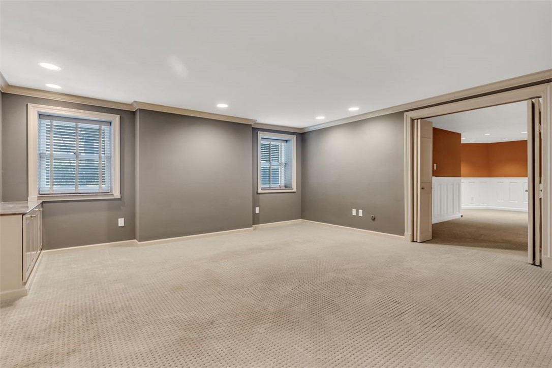 500 S Highland Ave 1