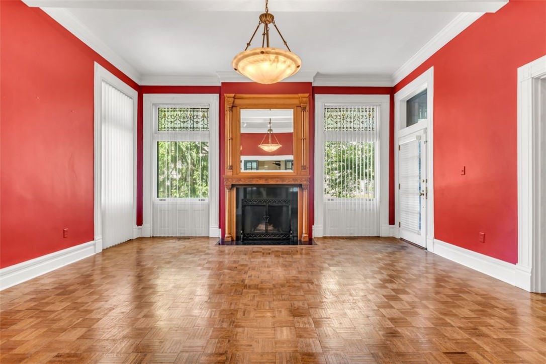 500 S Highland Ave 1