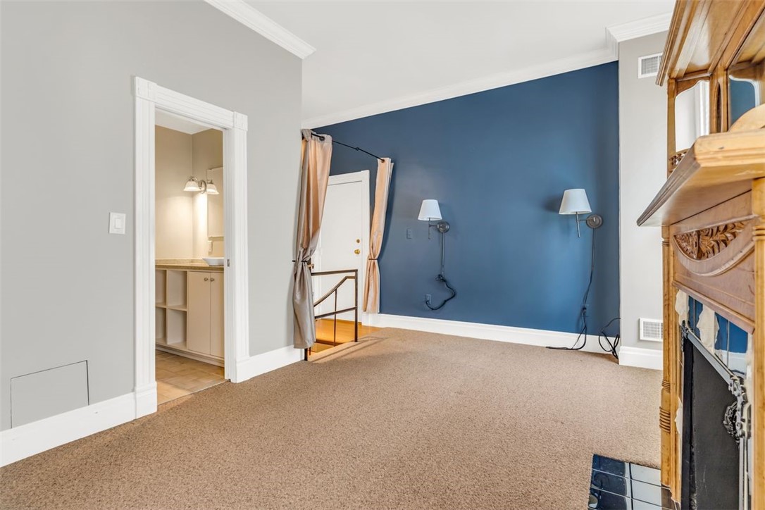 500 S Highland Ave 1