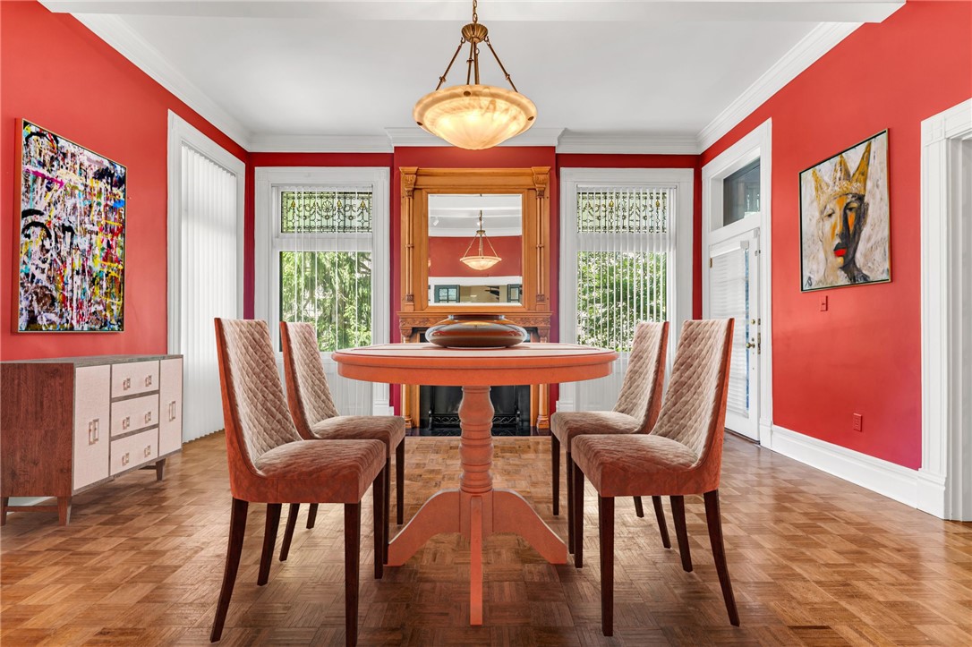 500 S Highland Ave 1