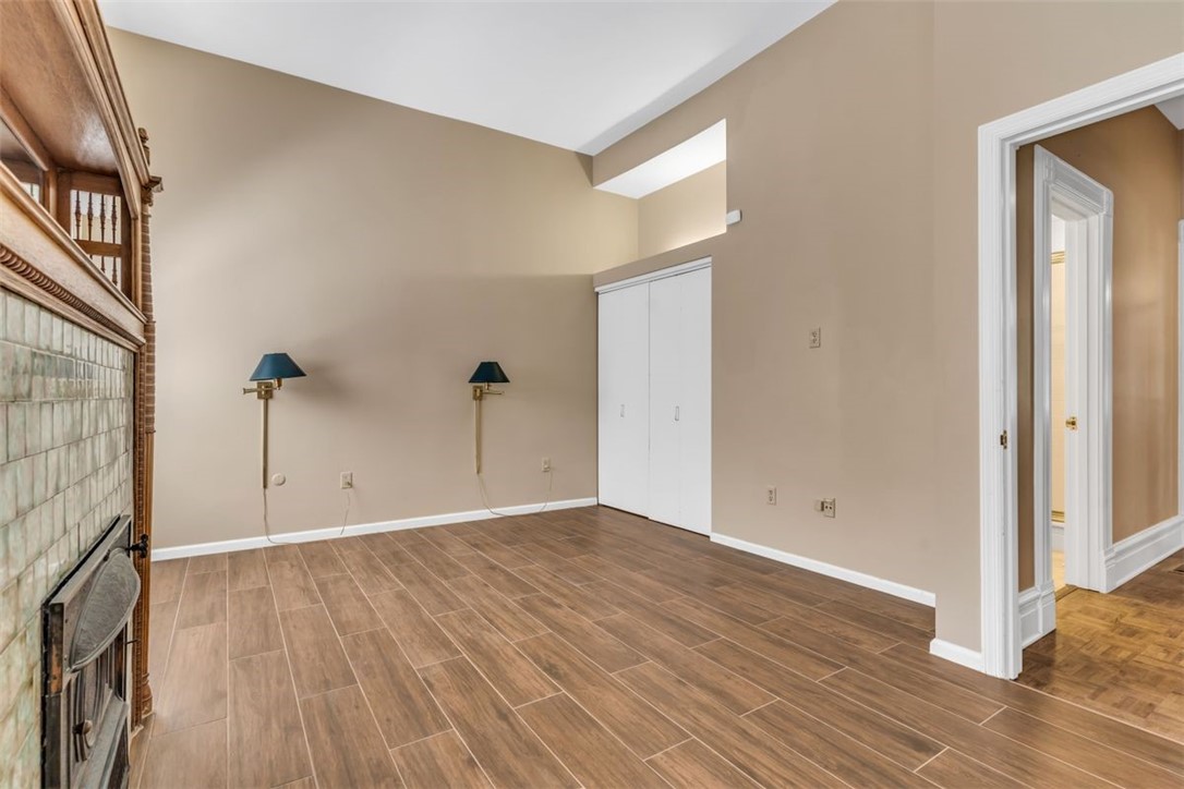 500 S Highland Ave 1