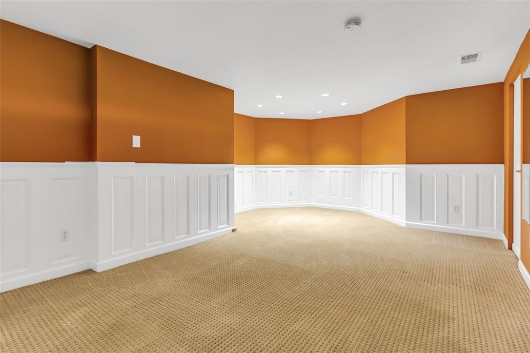 500 S Highland Ave 1