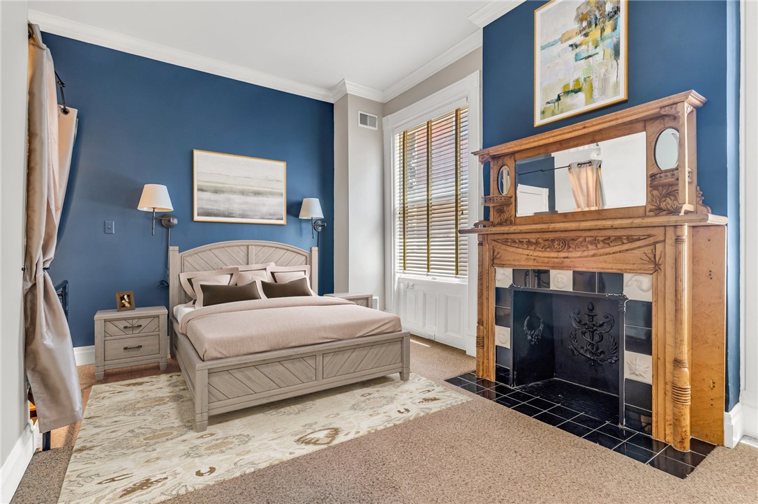 500 S Highland Ave 1