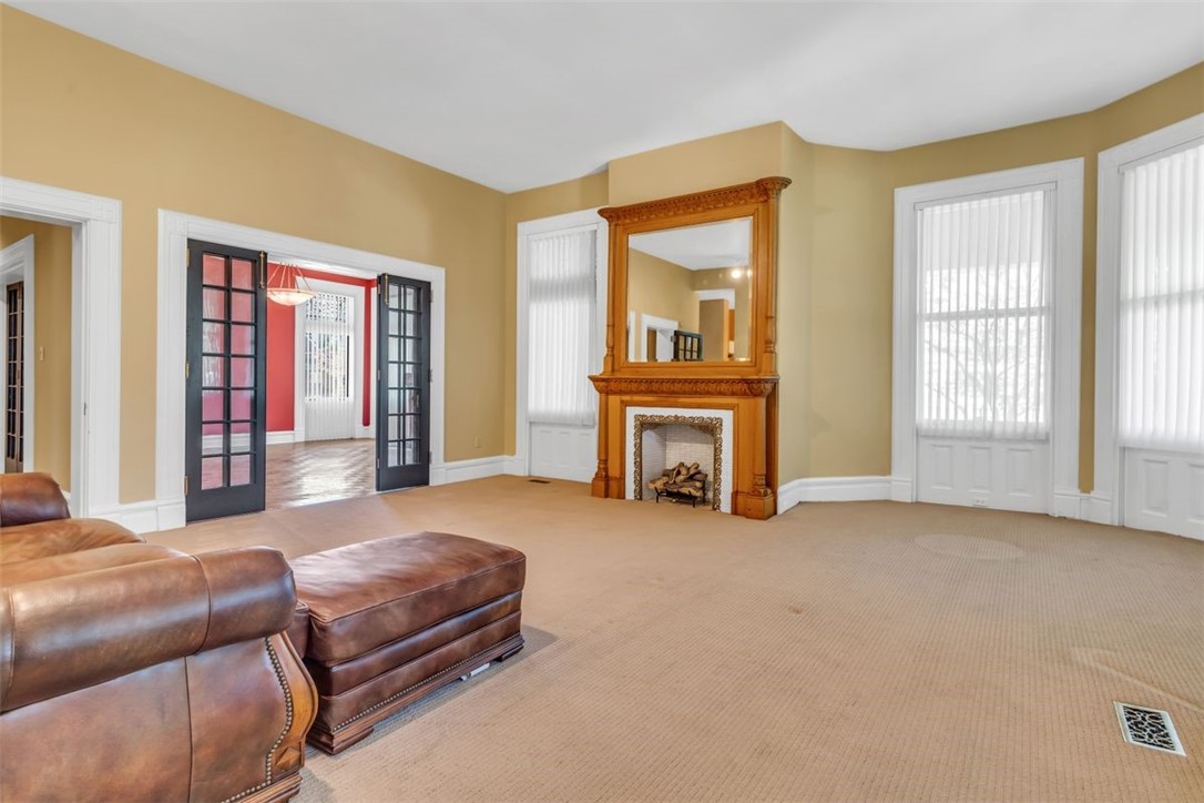 500 S Highland Ave 1