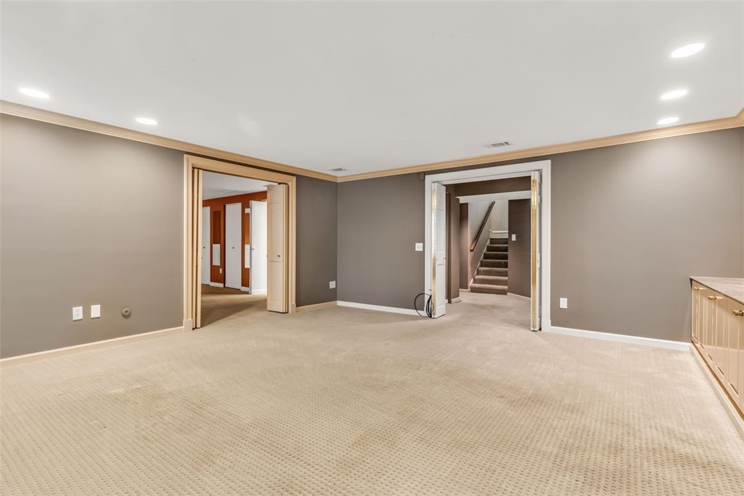 500 S Highland Ave 1