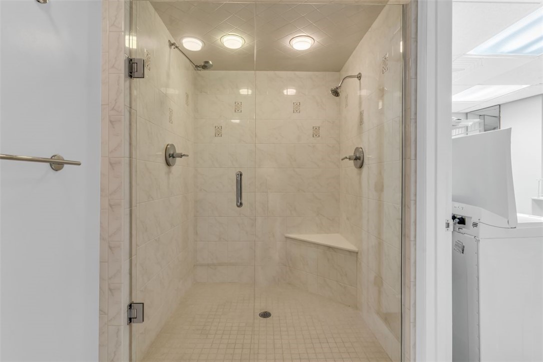 500 S Highland Ave 1