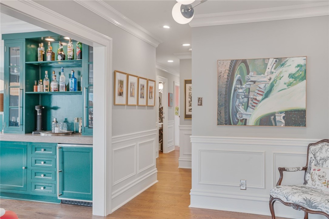 144 N Dithridge Street PH4