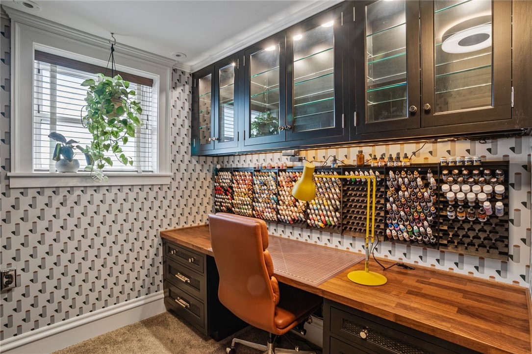 144 N Dithridge Street PH4