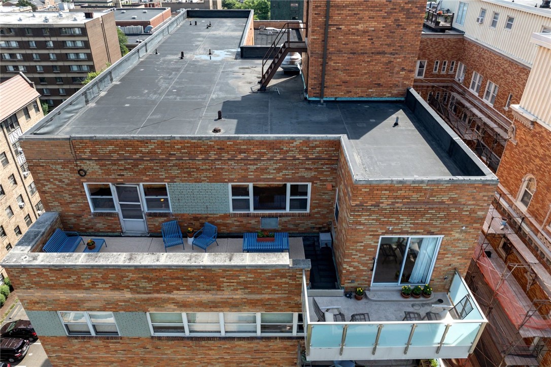 144 N Dithridge Street PH4