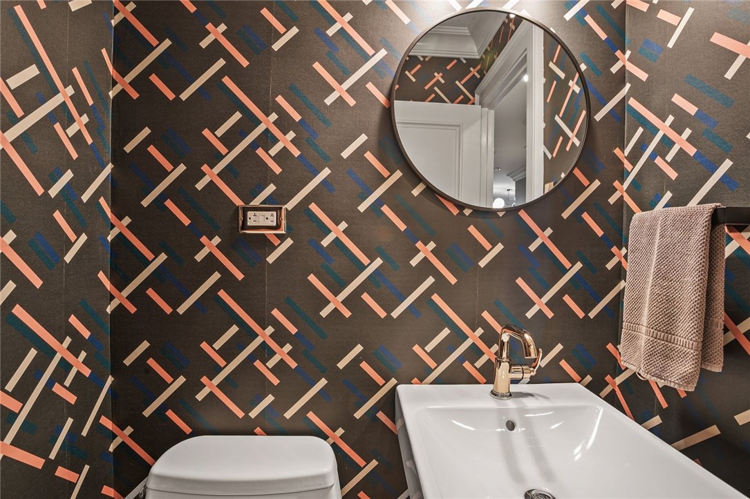 144 N Dithridge Street PH4