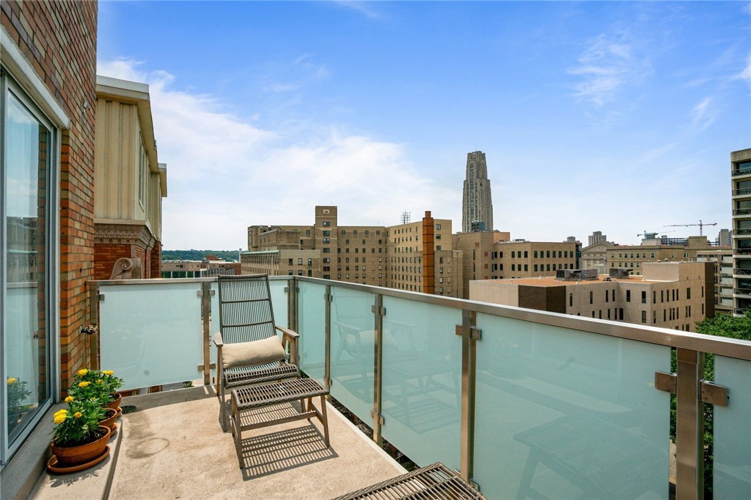 144 N Dithridge Street PH4