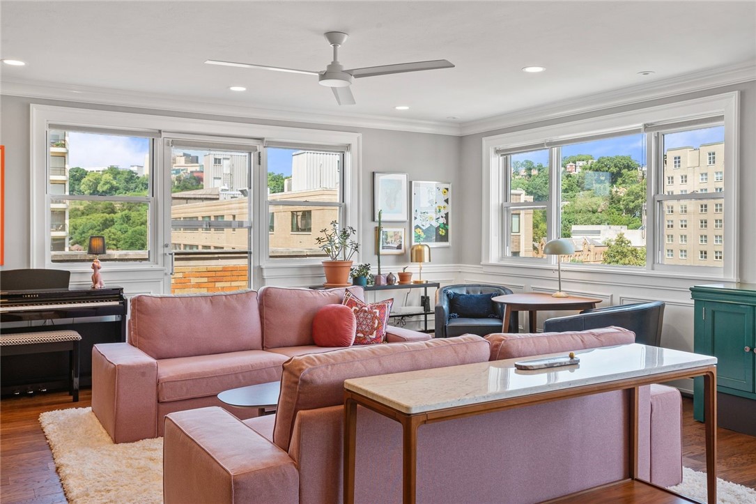 144 N Dithridge Street PH4