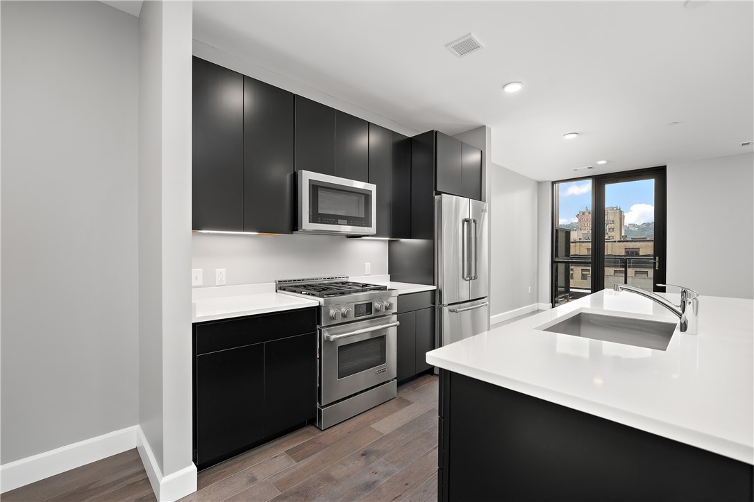 350 Oliver Avenue 350 Oliver Avenue 1201