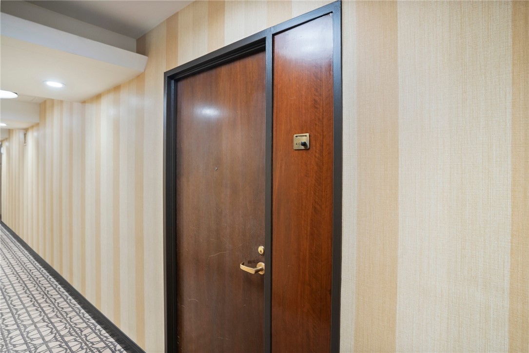 320 Fort Duquesne Blvd 4E