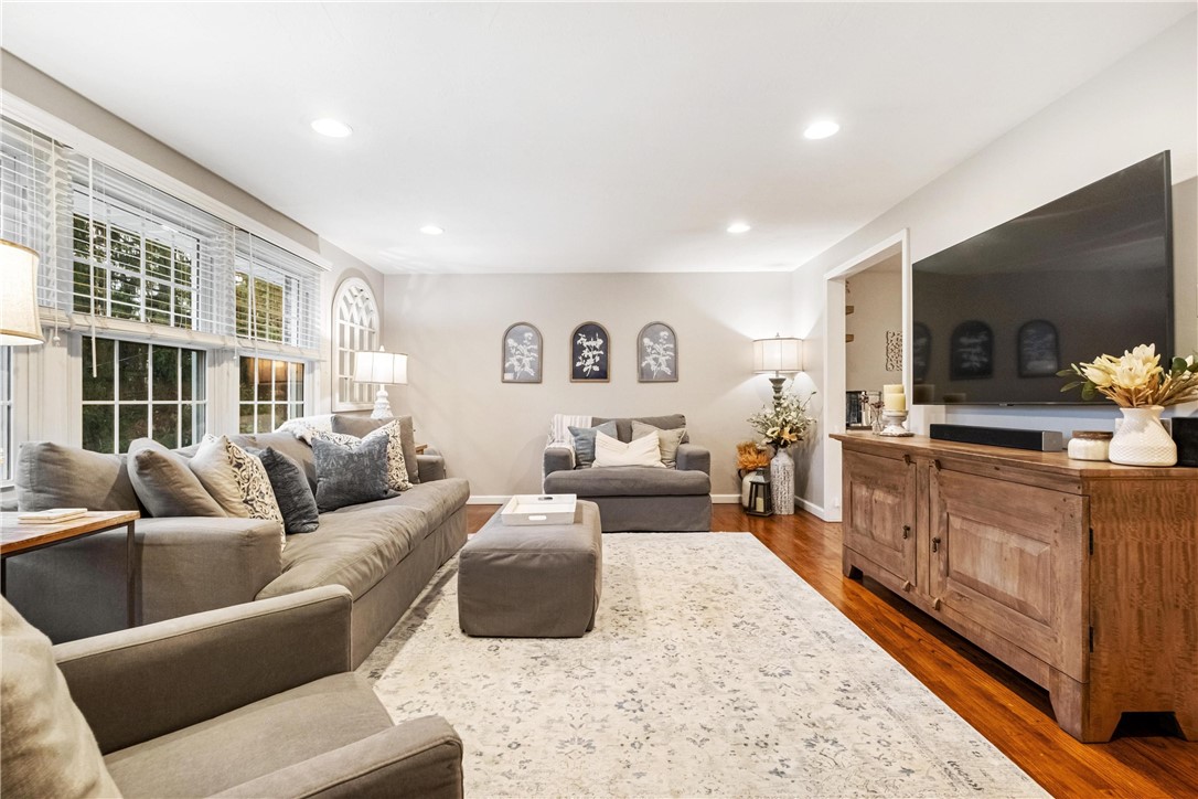 4353 Winchester Drive