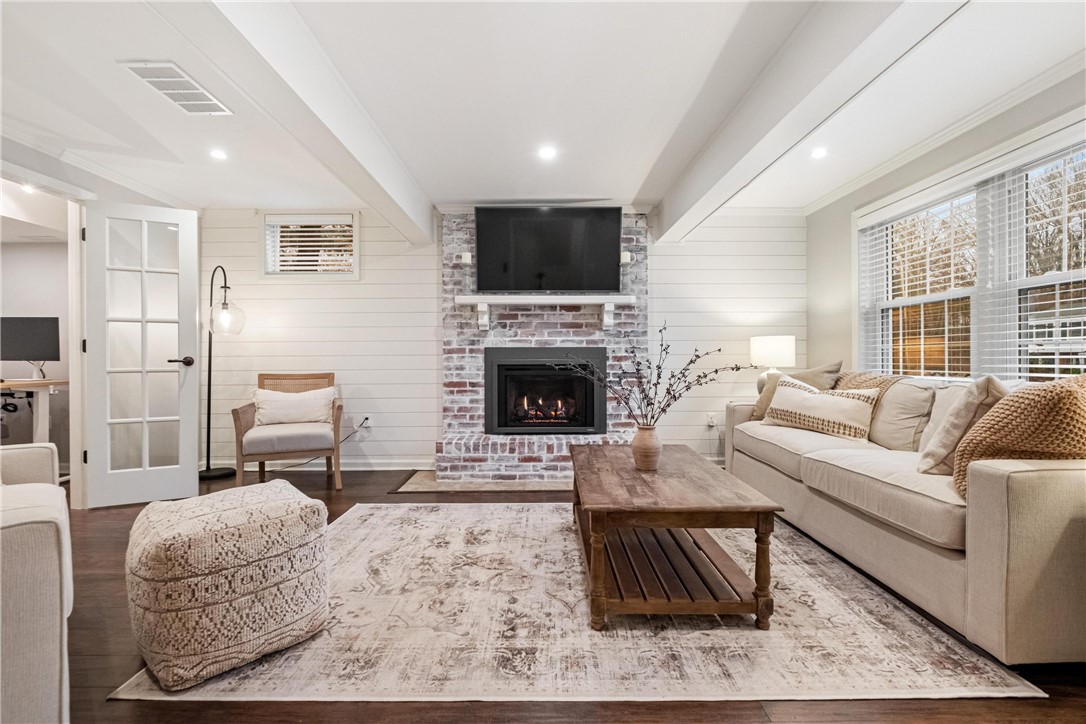 4353 Winchester Drive